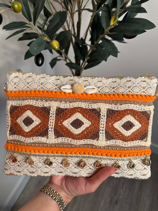 EFFY CLUTCH BAG - ORANGE